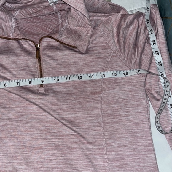 Balance Collection Athletic Pullover Size Medium - Picture 6 of 6